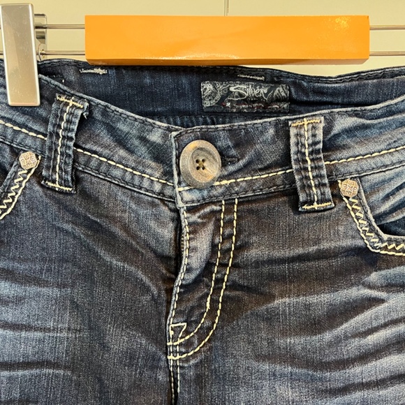 Silver Suki Flap Capris Dark Wash Distressed Denim Size 30 C004 - Picture 4 of 12